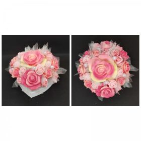   Szappanvirág  csokor - közepes - piros rózsás - szív alakú dobozban