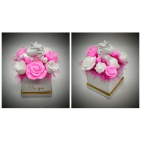 Szappanvirág  csokor - unikornissal - dobozban