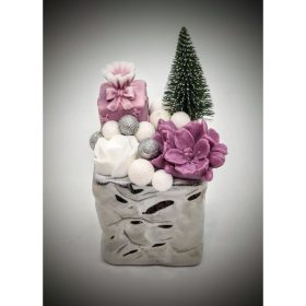   Szappanvirág - karácsonyi - lilás ajándék csomaggal - virággal - ezüst színű kocka kaspóban