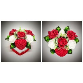   Szappanvirág  csokor - piros rózsa csokor - közepes fehér szív alakú dobozban