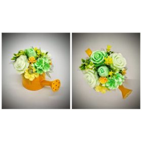   Szappanvirág  csokor - zöld csokor - sárga locsolókannában