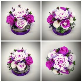   Szappanvirág  csokor - fukszia-fehér csokor - ezüst kör dobozban lila szalaggal -2.