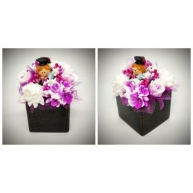   Szappanvirág  csokor - Fukszia - fehér ballagó kislány szappanvirág csokor - fekete kocka kaspóban