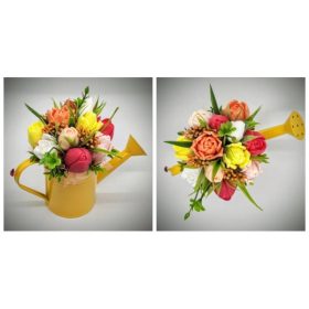   Szappanvirág csokor - Narancs-piros-fehér vegyes tulipán szappancsokor - sárga locsolókannában - 7.