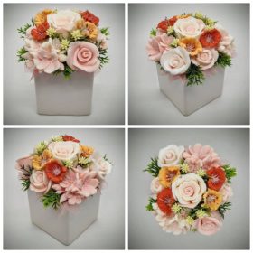   Szappanvirág csokor - barack - szappanvirág csokor - kis fehér kocka kaspóban - 3.