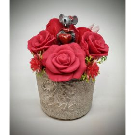   Szappanvirág  csokor - egérkés - piros rózsás - beton kaspóban - 2.