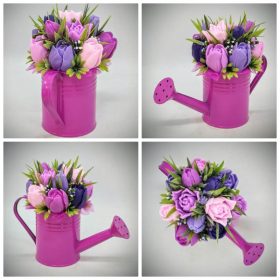   Szappanvirág csokor - Lila-rózsaszín vegyes színű tulipán szappanvirágcsokor - fukszia locsolókannában - 6.