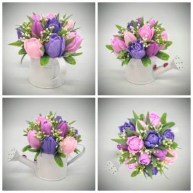   Szappanvirág csokor - Lila-rózsaszín vegyes színű tulipán szappanvirágcsokor - fehér locsolókannában - 4.