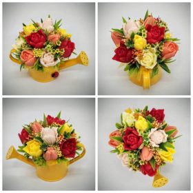   Szappanvirág csokor - Piros-sárga-narancs vegyes tulipán szappanvirág csokor - sárga kis locsolókannában - 4.