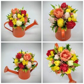   Szappanvirág csokor - Piros-sárga-narancs vegyes tulipán szappanvirág csokor - narancs nagy locsolókannában - 10.