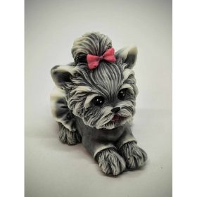 Szappan - Szürke fekvő Yorki kutyalány - szappan