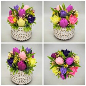   Szappanvirág csokor - lila-vegyes tulipán szappanvirág csokor - fehér - arany pöttyös mintás kis kaspóban - 3.