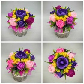   Szappanvirág csokor - Lila vegyes tulipán szappanvirág csokor - arany mintás kis kőkaspóban - 2.