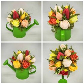   Szappanvirág csokor - barack-narancssárga-piros tulipán szappanvirág csokor-  - zöld locsolókannában - 2.