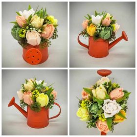   Szappanvirág csokor - Barack-sárga vegyes tulipán szappanvirág csokor - narancs kis  locsolókannában - 3.