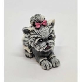 Szappan - Szürke fekvő Yorki kutyalány - szappan