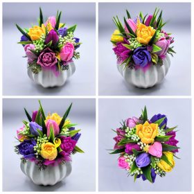   Szappanvirág csokor - Lila-vegyes tulipán szappanvirág csokor - fehér tök kerámia kaspóban - 9.