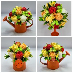   Szappanvirág csokor - Vegyes tulipán szappanvirág csokor - narancs locsolókannában - 2.